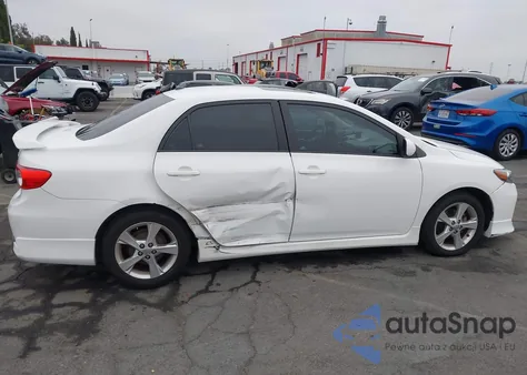 2011 Toyota Corolla S z USA, uszkodzony, nr VIN 2T1BU4EE7BC695661